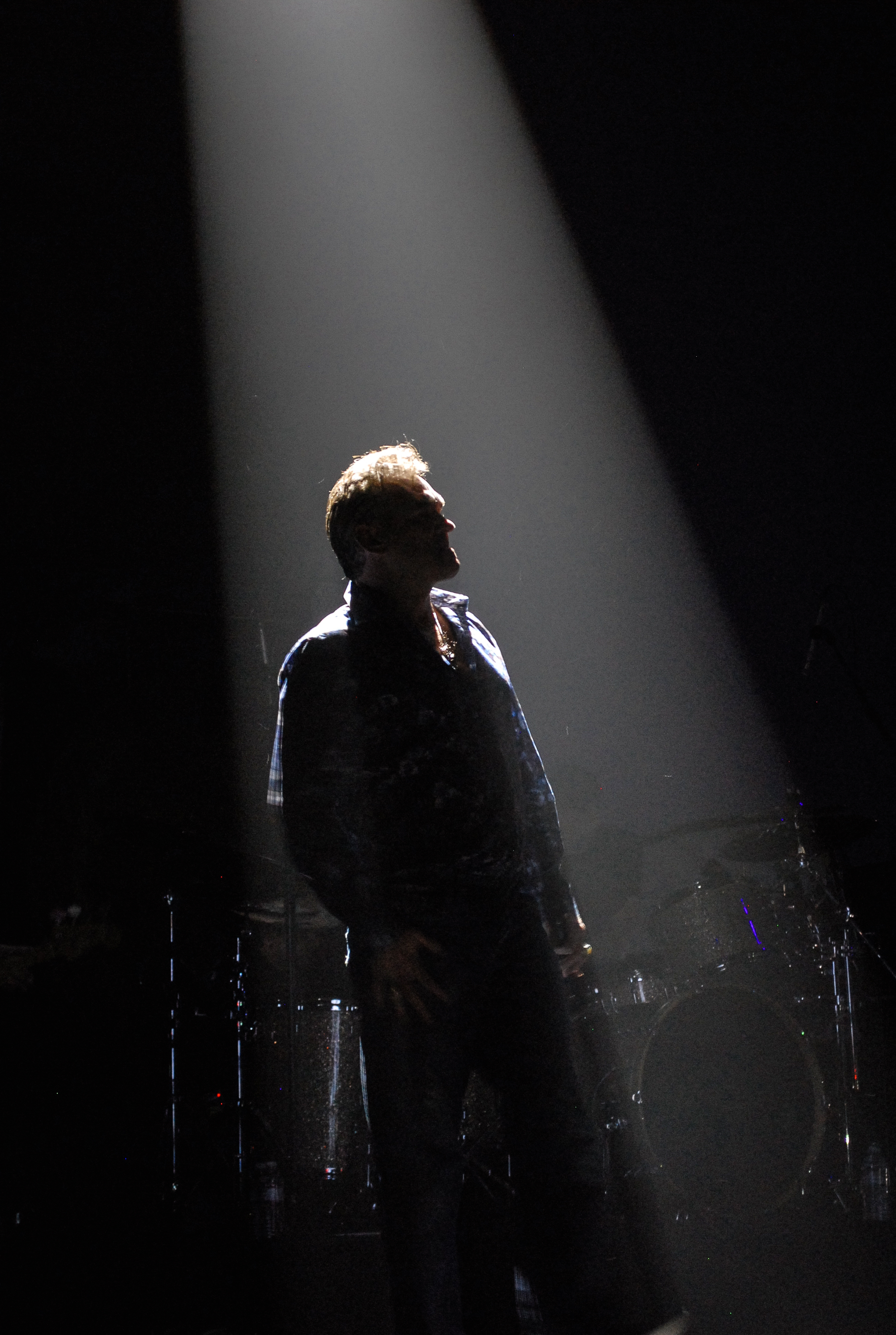 Morrissey @ The Paramount. 11-29-09.<br />11/29/2009 @ 22:05<br />Camera: NIKON D200<br />Lens: AF-S DX VR Zoom-Nikkor 18-55mm f/3.5-5.6G