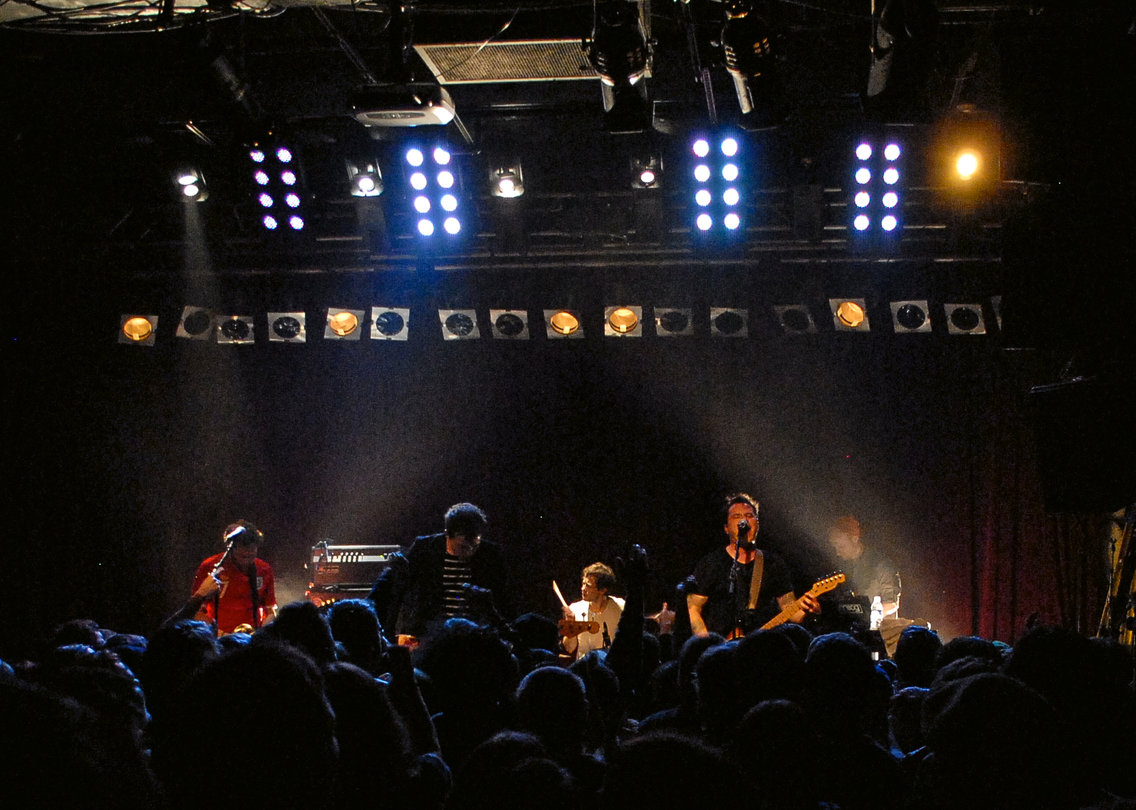 The Get Up Kids @ Neumo's. 2-2-11.<br />02/02/2011 @ 23:35<br />Camera: NIKON D200<br />Lens: AF-S DX VR Zoom-Nikkor 18-55mm f/3.5-5.6G