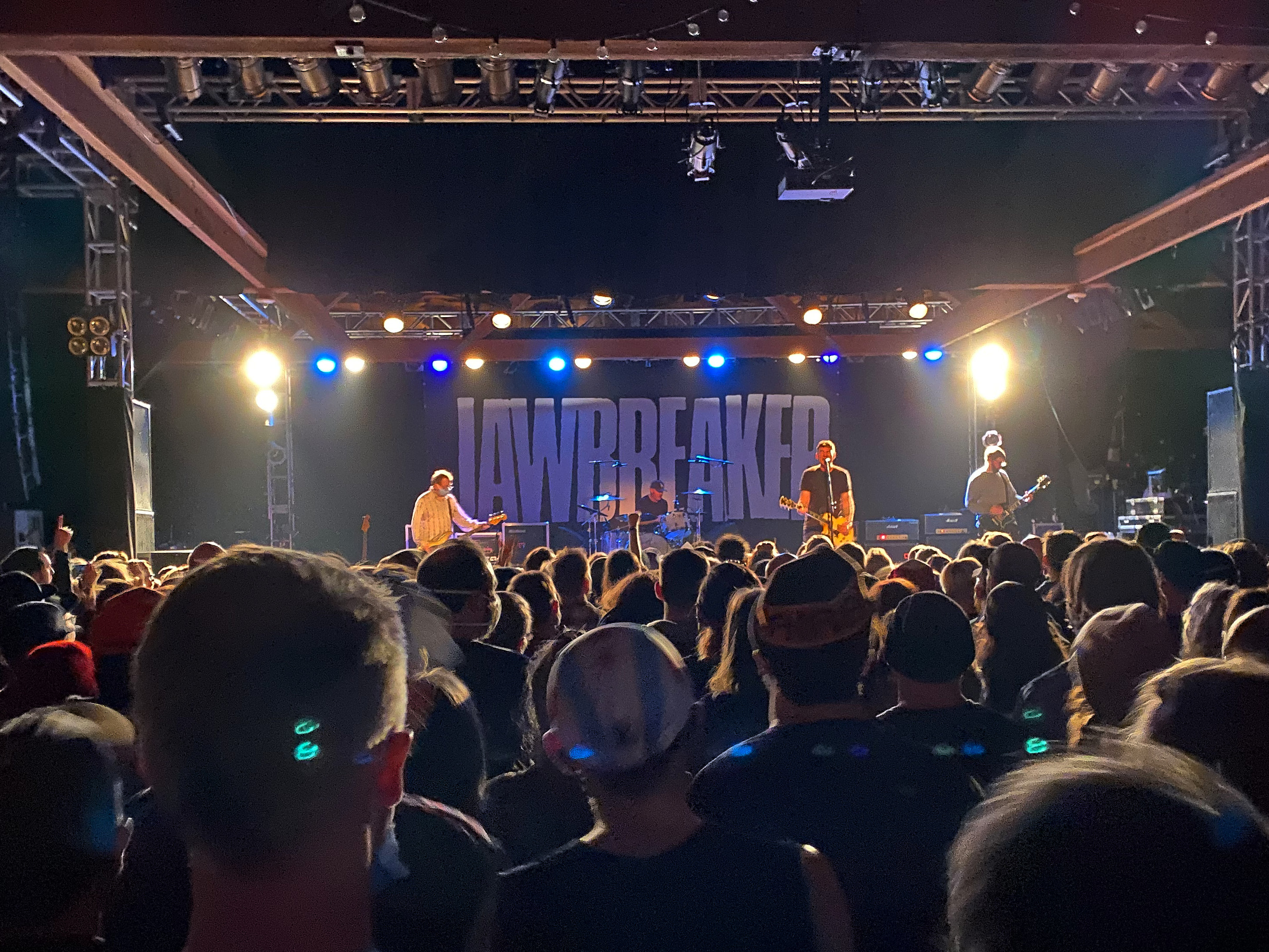 Jawbreaker @ Showbox SODO, 3-18-22<br />03/18/2022 @ 22:38<br />Camera: iPhone 11 Pro<br />Lens: iPhone 11 Pro back triple camera 4.25mm f/1.8