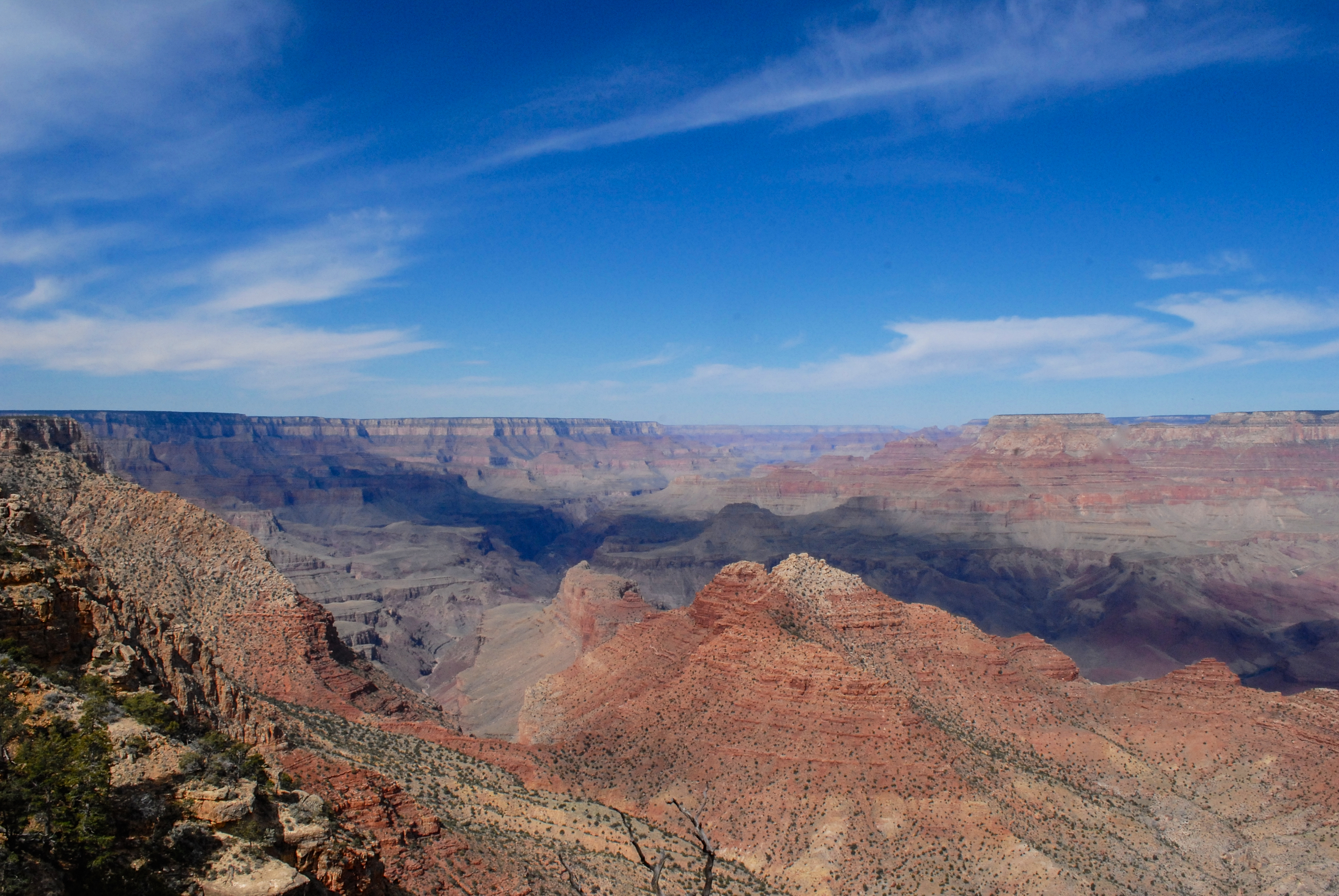 Grand Canyon. 2014.<br />04/10/2014 @ 09:20<br />Camera: NIKON D200<br />Lens: AF-S DX VR Zoom-Nikkor 18-55mm f/3.5-5.6G